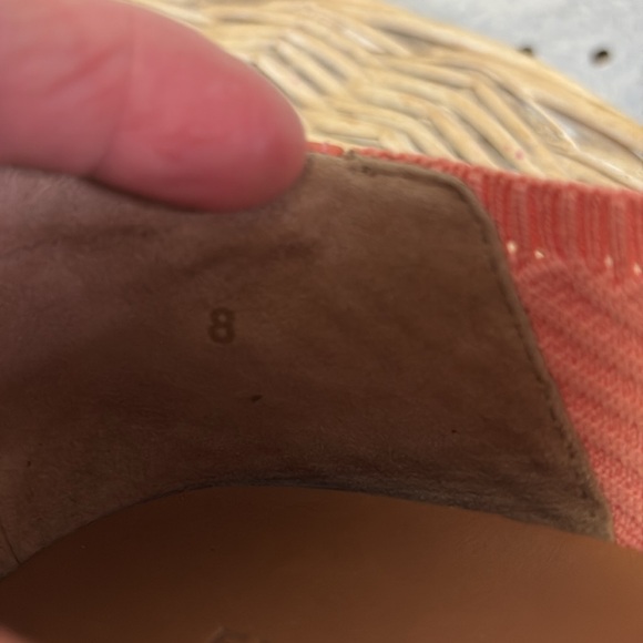 Everlane - Picture 4 of 8